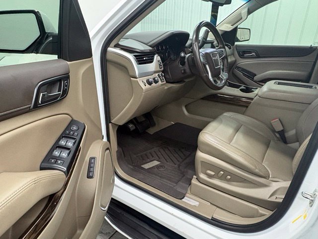 Used 2019 GMC Yukon XL SLT AWD/4WD image 17