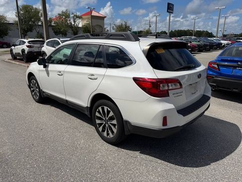 Used 2017 Subaru Outback 2.5i Limited AWD/4WD image 7