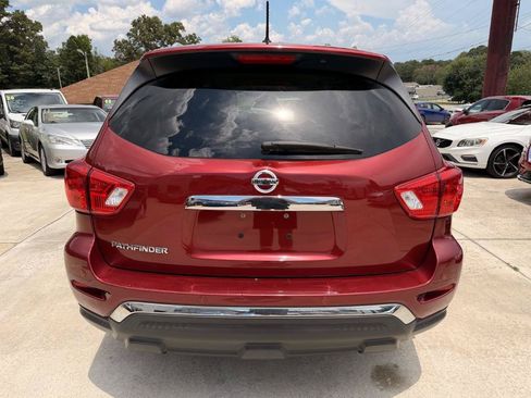 Used 2017 Nissan Pathfinder SL w/ Trailer Tow Package FWD image 16