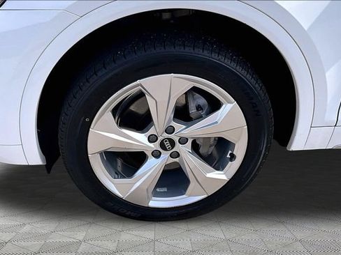 Used 2022 Audi Q5 2.0T Premium Plus AWD/4WD image 8