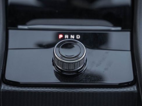 Used 2025 Jeep Grand Cherokee Altitude image 25