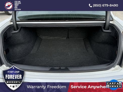 Used 2022 Chrysler 300 Touring image 34