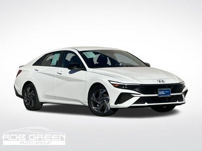 Certified 2025 Hyundai Elantra SEL