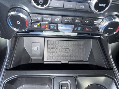 Used 2025 Ford F150 Raptor image 31