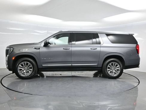 Used 2022 GMC Yukon XL Denali AWD/4WD image 47