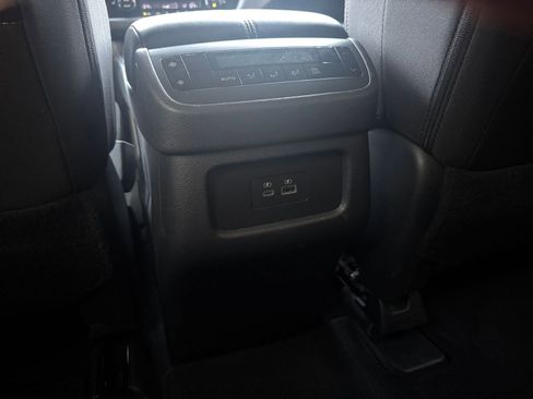 Used 2025 Nissan Pathfinder SV image 25