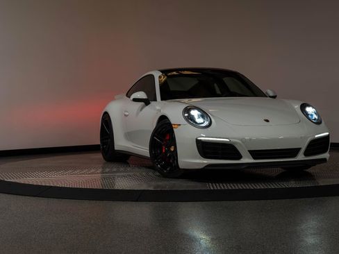 Used 2018 Porsche 911 Carrera 4S AWD/4WD image 31