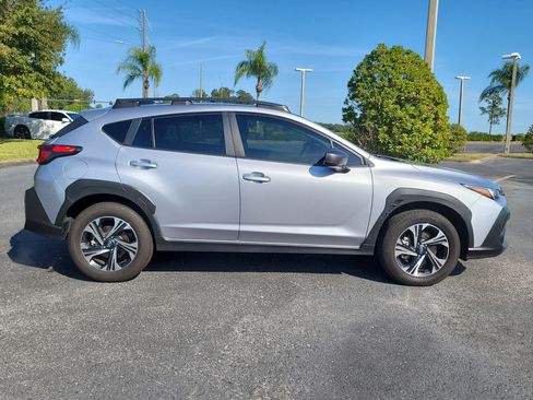 Used 2024 Subaru Crosstrek 2.0i Premium image 8