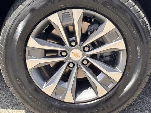 Used 2026 Chevrolet Equinox LT FWD image 4