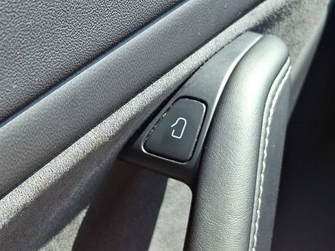 Used 2021 Tesla Model 3 Long Range AWD/4WD image 26