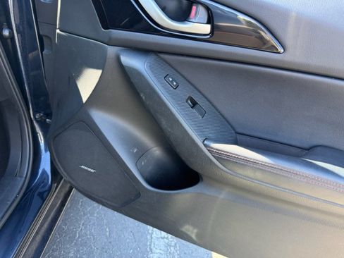 Used 2016 MAZDA MAZDA3 i Grand Touring FWD image 25