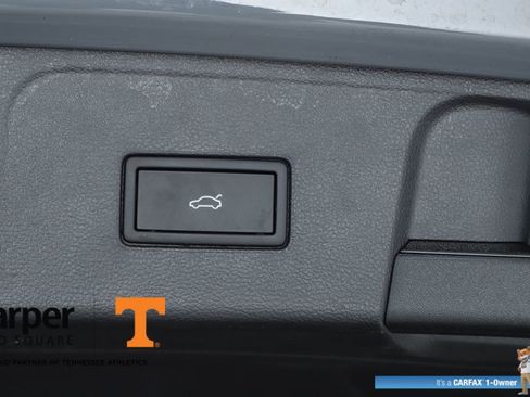 Used 2025 Volkswagen Atlas SEL Premium R-Line image 30