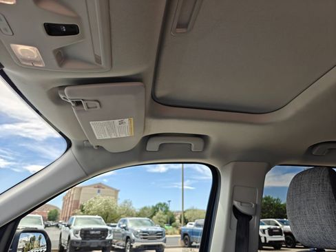 Used 2022 Ford Maverick XLT w/ XLT Luxury Package FWD image 17
