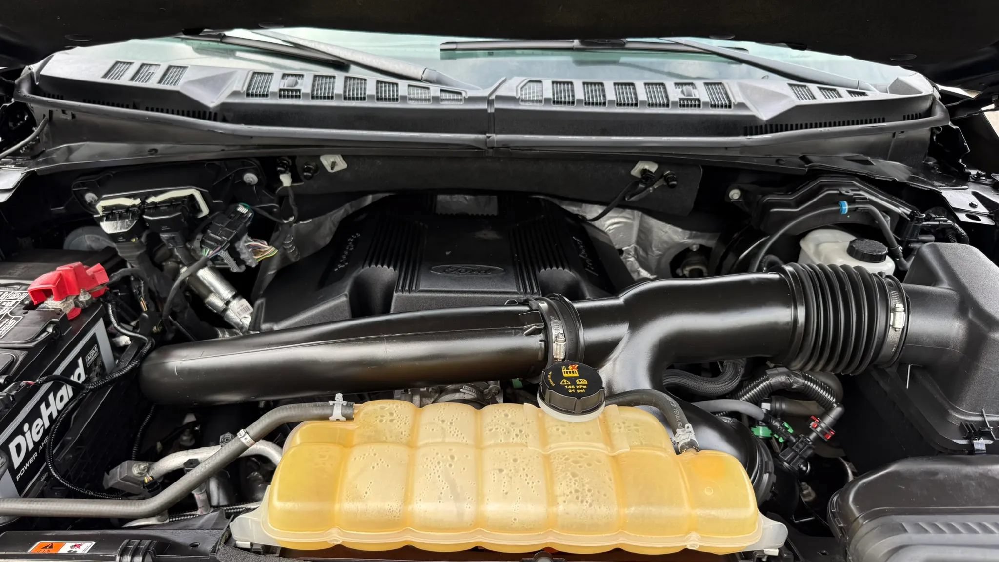 Used 2018 Ford F150 XLT AWD/4WD image 32
