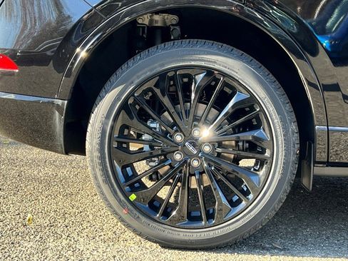 New 2026 Lincoln Corsair Reserve image 6