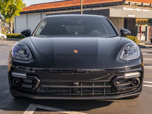 Used 2023 Porsche Panamera GTS image 13
