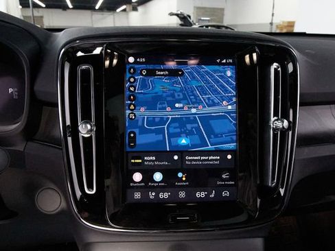 Certified 2023 Volvo C40 P8 Recharge Ultimate AWD/4WD image 11