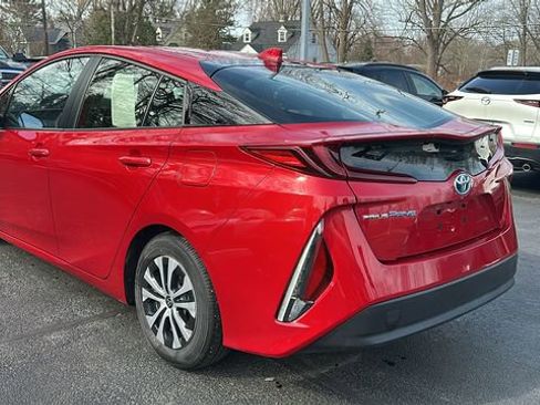 Used 2022 Toyota Prius Prime LE image 8