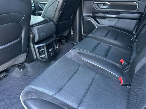Used 2022 RAM 1500 Laramie AWD/4WD image 12