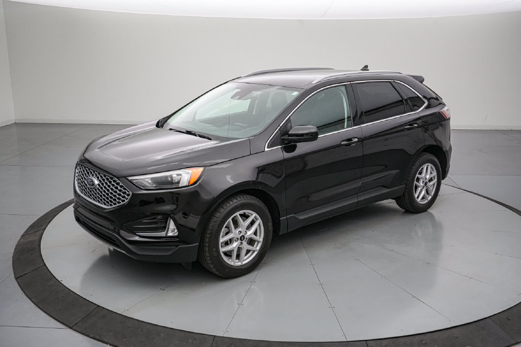 Certified 2024 Ford Edge SEL w/ Convenience Package AWD/4WD image 8