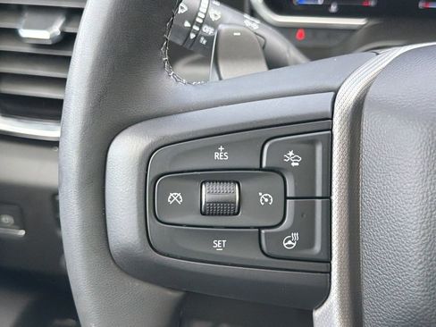 Used 2023 GMC Sierra 1500 Denali w/ Technology Package AWD/4WD image 9