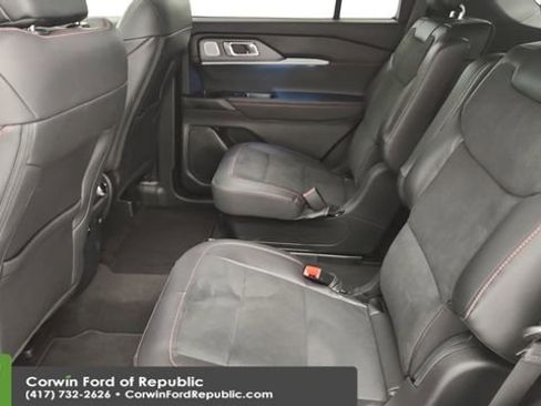 Certified 2025 Ford Explorer ST w/ Sun And Sound Package image 27