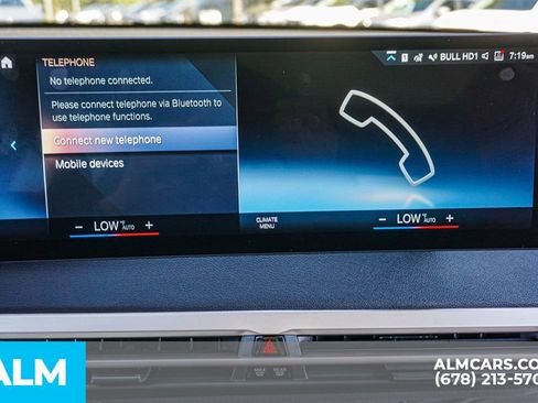 Used 2022 BMW iX xDrive50 w/ Dynamic Handling Package image 40