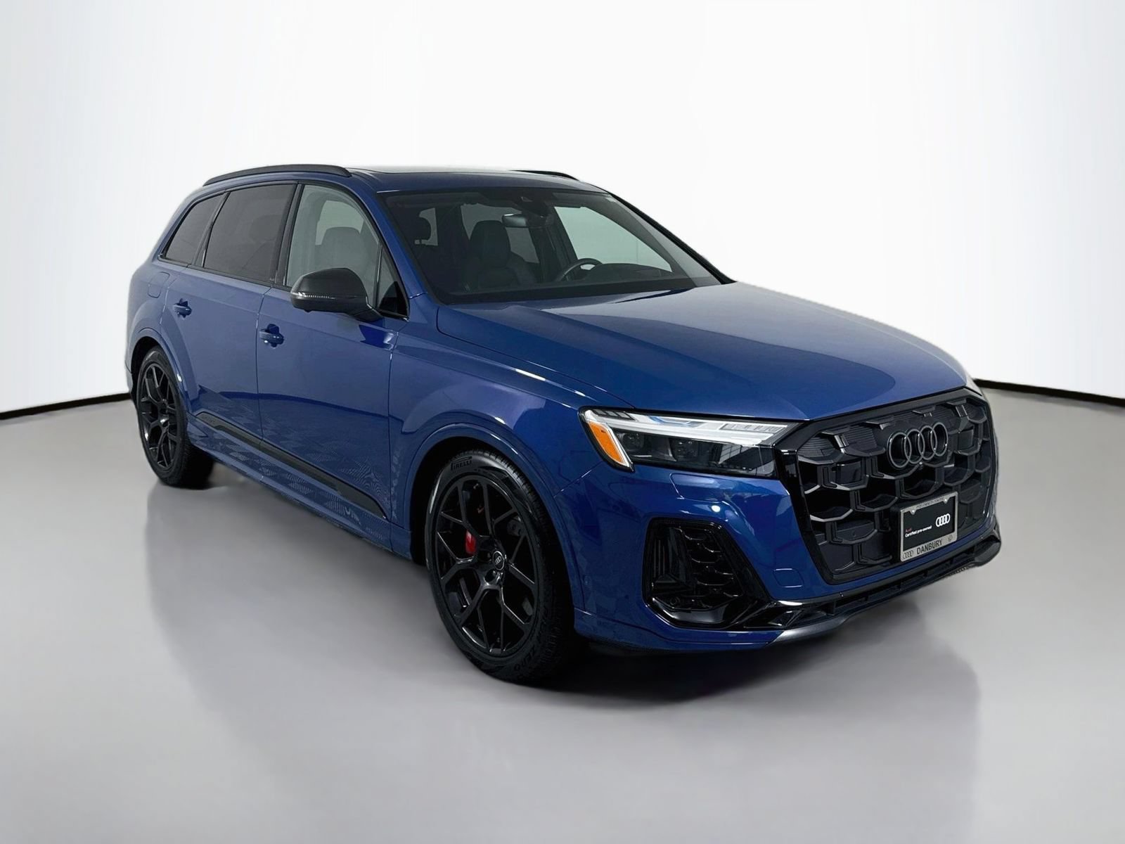 Certified 2025 Audi SQ7 Prestige AWD/4WD image 7