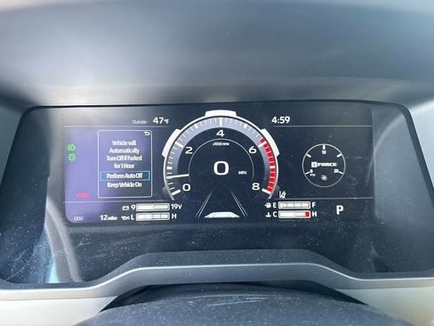 New 2025 Toyota Tundra Platinum image 31