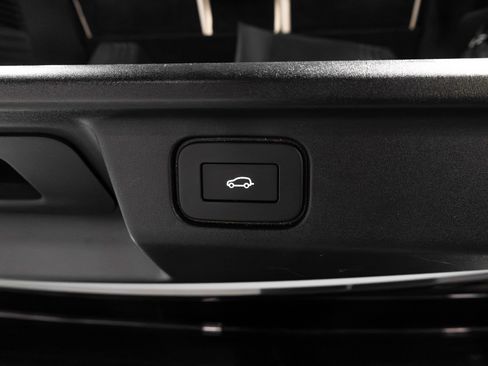 Used 2023 Land Rover Range Rover Long Wheelbase Autobiography image 48