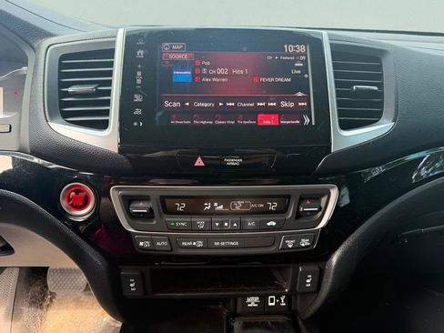 Used 2019 Honda Ridgeline Black Edition image 15