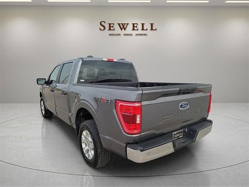 Used 2023 Ford F150 XLT image 3