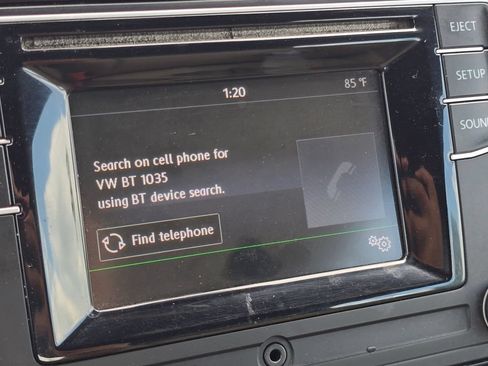 Used 2017 Volkswagen Beetle 1.8T S FWD image 4