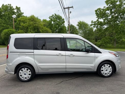 Used 2021 Ford Transit Connect XLT FWD image 8