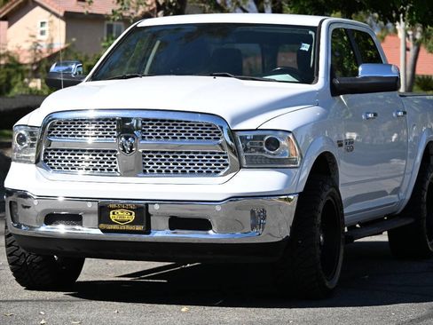 Used 2018 RAM 1500 Laramie w/ Convenience Group AWD/4WD image 1