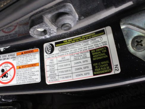 Used 2016 Subaru Impreza 2.0i Premium image 35