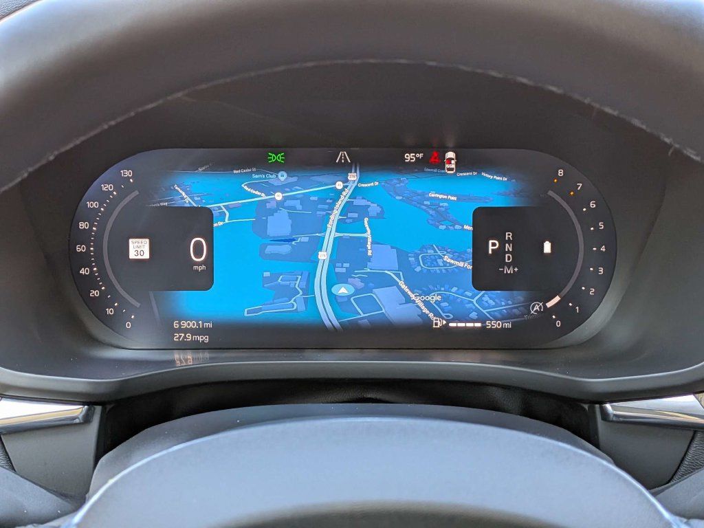 Certified 2026 Volvo XC60 B5 Plus AWD/4WD image 29