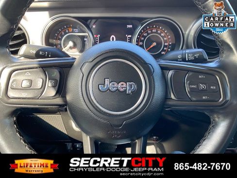 Used 2021 Jeep Gladiator Sport AWD/4WD image 17