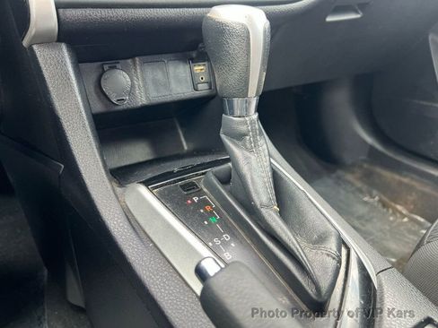 Used 2019 Toyota Corolla LE w/ Carpet Mat Package (TMS) image 12
