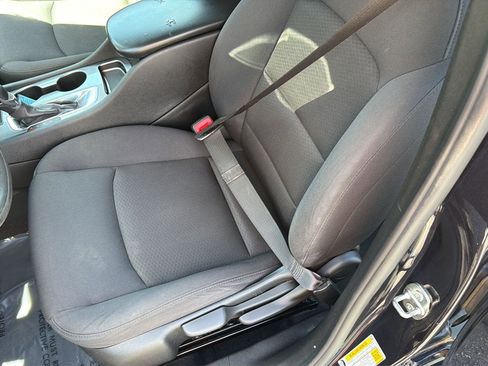 Used 2022 Chevrolet Malibu LS FWD image 28