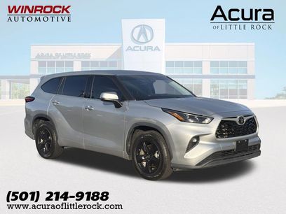 Used 2022 Toyota Highlander LE
