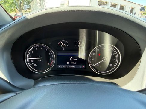 Used 2023 Buick Enclave Essence AWD/4WD image 23