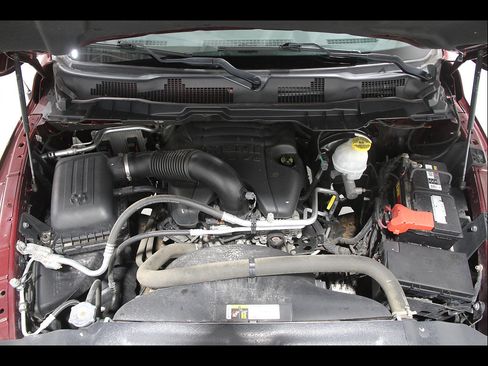 Used 2019 RAM 1500 Express w/ Express Value Package AWD/4WD image 19