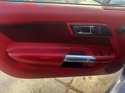 Used 2015 Ford Mustang Convertible w/ Equipment Group 051A image 12