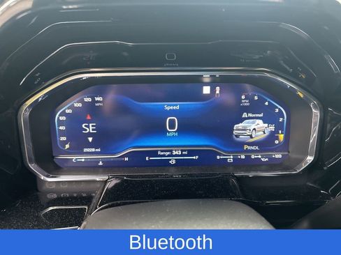 Used 2023 Chevrolet Silverado 1500 LT image 12