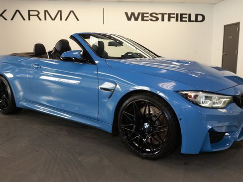 Used 2018 BMW M4 Convertible image 30