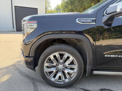 Used 2024 GMC Sierra 1500 Denali w/ Denali Reserve Package AWD/4WD image 34