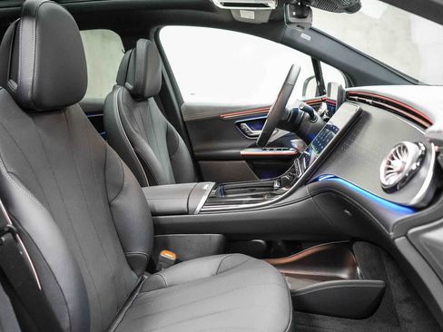 New 2026 Mercedes-Benz EQE 320 4MATIC SUV image 16