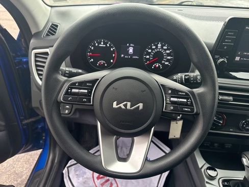 Certified 2023 Kia Seltos LX image 11
