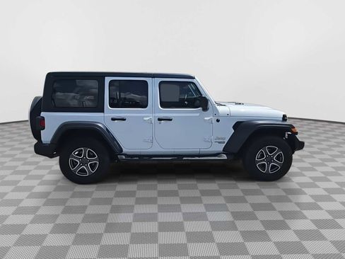 Used 2021 Jeep Wrangler Unlimited Sport AWD/4WD image 9